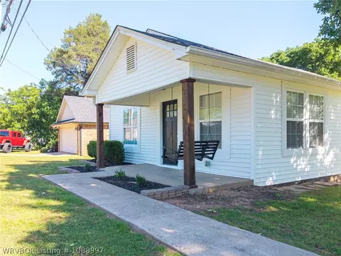 Exterior - 715 Maple Shade, Alma, AR 72921 photo 5 of 18