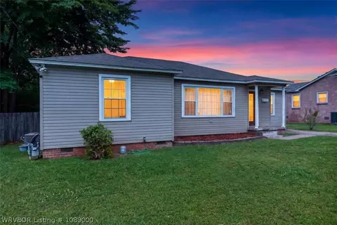 Exterior - 4204 S 17th St, Fort Smith, AR 72901 photo 2 of 14
