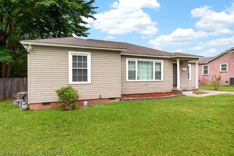 Exterior - 4204 S 17th St, Fort Smith, AR 72901 photo 10 of 14