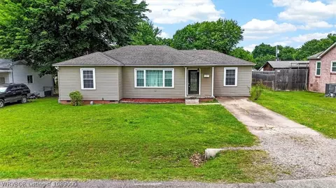 Exterior - 4204 S 17th St, Fort Smith, AR 72901 photo 13 of 14