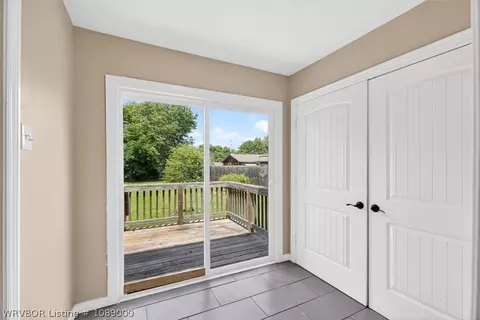 Entry Way - 4204 S 17th St, Fort Smith, AR 72901 photo 2 of 2