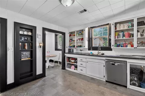 Kitchen - 615 E Short Mountain St, Paris, AR 72855 photo 3 of 3