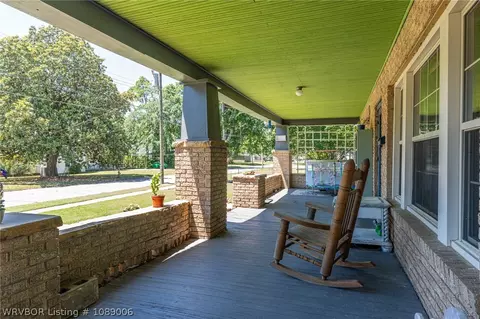 Exterior - 615 E Short Mountain St, Paris, AR 72855 photo 5 of 17