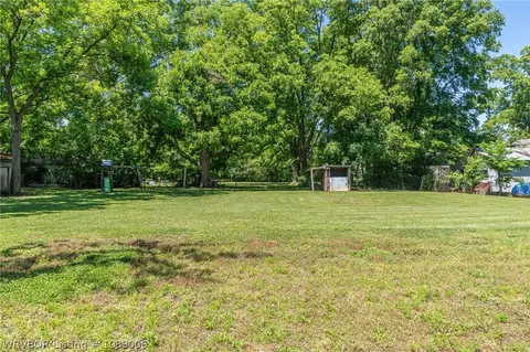Exterior - 615 E Short Mountain St, Paris, AR 72855 photo 17 of 17
