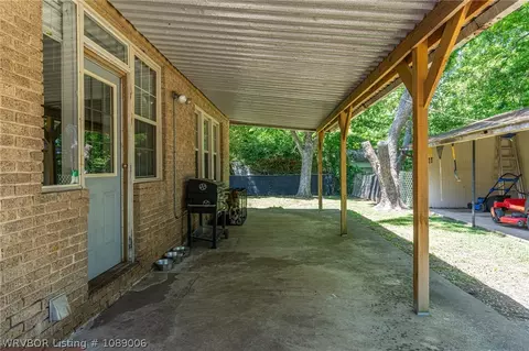 Exterior - 615 E Short Mountain St, Paris, AR 72855 photo 8 of 17