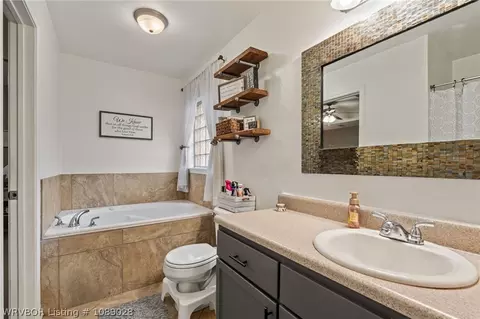 Bath - 181 Harmony Dr, Greenwood, AR 72936 photo 2 of 4