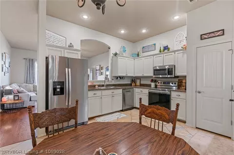 Kitchen - 181 Harmony Dr, Greenwood, AR 72936 photo 2 of 2