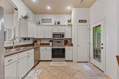 Kitchen - 181 Harmony Dr, Greenwood, AR 72936 photo 1 of 2