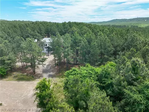 142 Bear Maple Trl, Broken Bow, OK 74728 photo 3