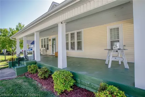 Exterior - 515 N 20th St, Fort Smith, AR 72901 photo 4 of 13