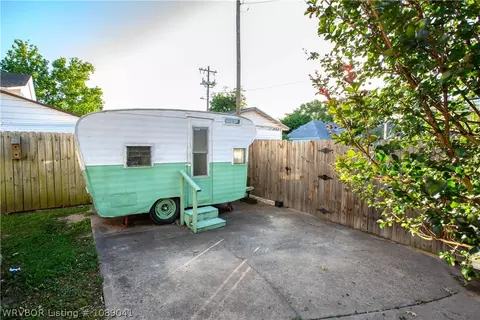 Exterior - 515 N 20th St, Fort Smith, AR 72901 photo 11 of 13