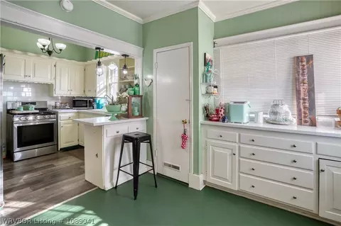 Kitchen - 515 N 20th St, Fort Smith, AR 72901 photo 3 of 3