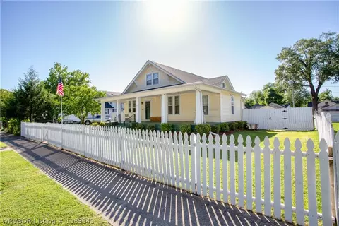 Exterior - 515 N 20th St, Fort Smith, AR 72901 photo 5 of 13
