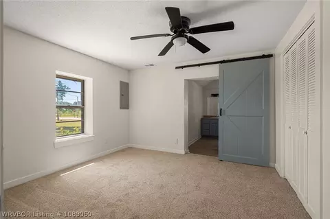 Bedroom - 1904 Barbara Ln, Lavaca, AR 72941 photo 1 of 6