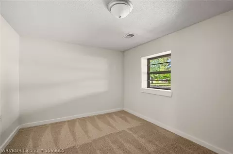 Bedroom - 1904 Barbara Ln, Lavaca, AR 72941 photo 6 of 6