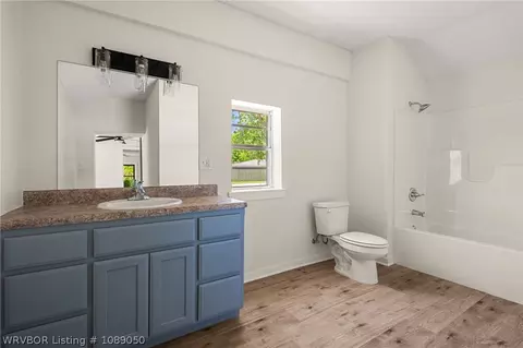 Bath - 1904 Barbara Ln, Lavaca, AR 72941 photo 1 of 3