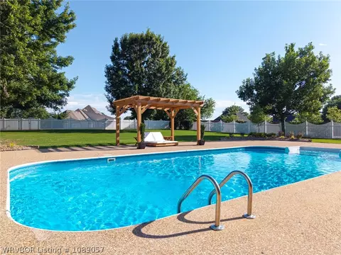 Exterior - 6108 E Rye Hill Rd, Fort Smith, AR 72916 photo 5 of 8