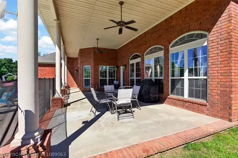 Exterior - 303 Fine Pl, Alma, AR 72921 photo 10 of 25