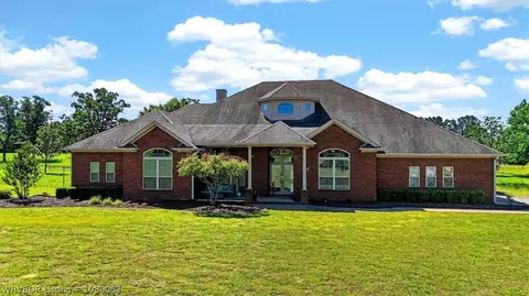 Exterior - 303 Fine Pl, Alma, AR 72921 photo 3 of 25
