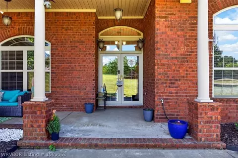 Exterior - 303 Fine Pl, Alma, AR 72921 photo 8 of 25