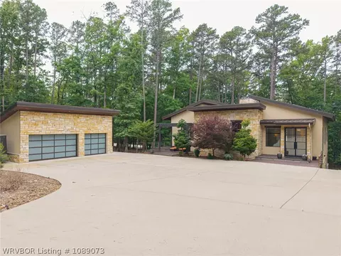 7 Southridge Dr, Mount Ida, AR 71957