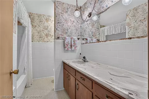 Bath - 4615 S 29th St, Fort Smith, AR 72901 photo 1 of 3