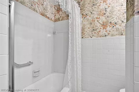 Bath - 4615 S 29th St, Fort Smith, AR 72901 photo 2 of 3