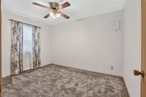 Bedroom - 4615 S 29th St, Fort Smith, AR 72901 photo 3 of 8