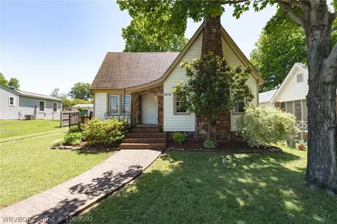 2410 S M St, Fort Smith, AR 72901