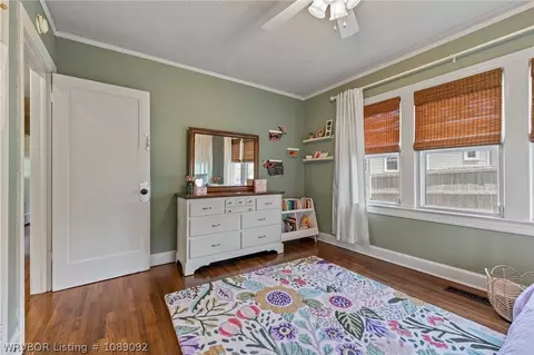 Bedroom - 2410 S M St, Fort Smith, AR 72901 photo 7 of 9