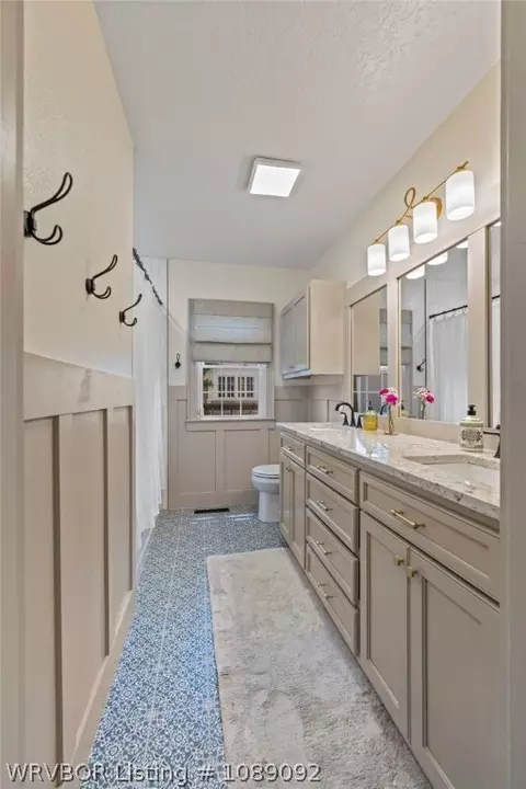 Bath - 2410 S M St, Fort Smith, AR 72901 photo 1 of 1