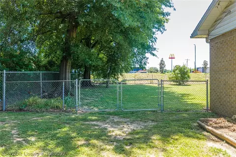 Exterior - 6000 Euper Ln, Fort Smith, AR 72903 photo 9 of 17