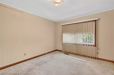 Bedroom - 6000 Euper Ln, Fort Smith, AR 72903 photo 4 of 9