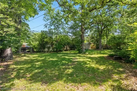 Exterior - 3823 Dallas St, Fort Smith, AR 72903 photo 8 of 10