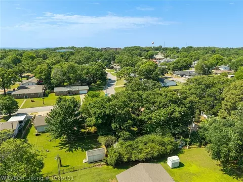 View/Area - 3823 Dallas St, Fort Smith, AR 72903 photo 6 of 7