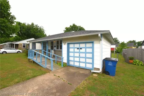 Exterior - 3720 E 2nd St, Tulsa, OK 74112 photo 3 of 8