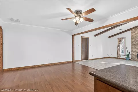 Living - 5414 Rye Hill Rd, Fort Smith, AR 72916 photo 5 of 9