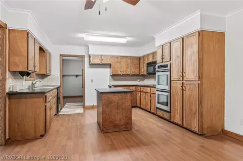 Kitchen - 5414 Rye Hill Rd, Fort Smith, AR 72916 photo 1 of 6