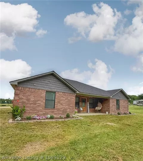 Exterior - 40501 210th Ave, Howe, OK 74940 photo 2 of 9