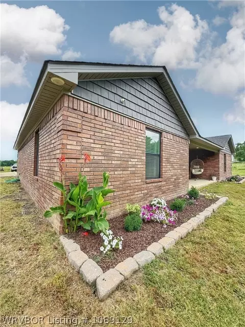 Exterior - 40501 210th Ave, Howe, OK 74940 photo 3 of 9