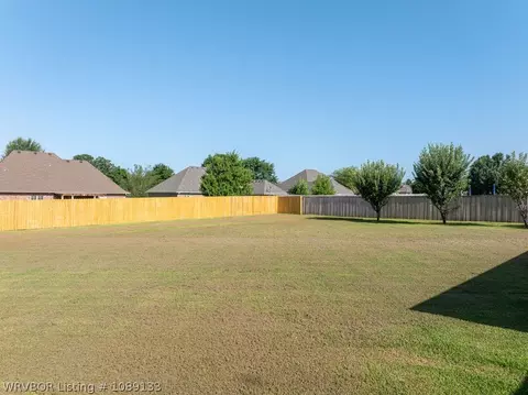 Exterior - 12904 Diamond Ln, Fort Smith, AR 72916 photo 6 of 8