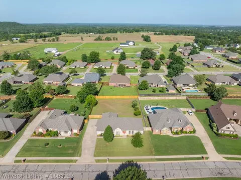 View/Area - 12904 Diamond Ln, Fort Smith, AR 72916 photo 5 of 11