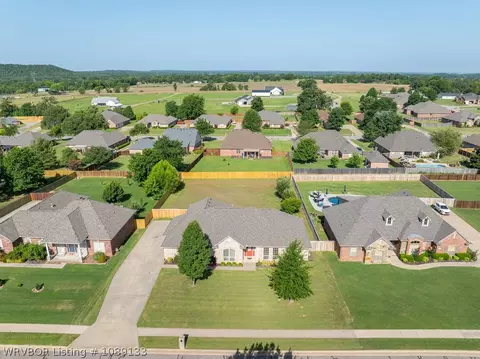View/Area - 12904 Diamond Ln, Fort Smith, AR 72916 photo 8 of 11