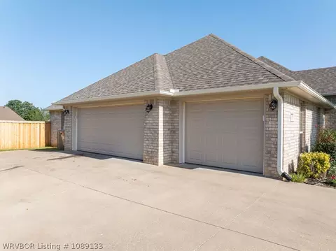 Exterior - 12904 Diamond Ln, Fort Smith, AR 72916 photo 5 of 8