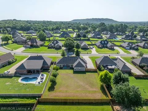 View/Area - 12904 Diamond Ln, Fort Smith, AR 72916 photo 2 of 11