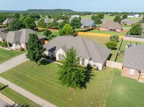 View/Area - 12904 Diamond Ln, Fort Smith, AR 72916 photo 10 of 11