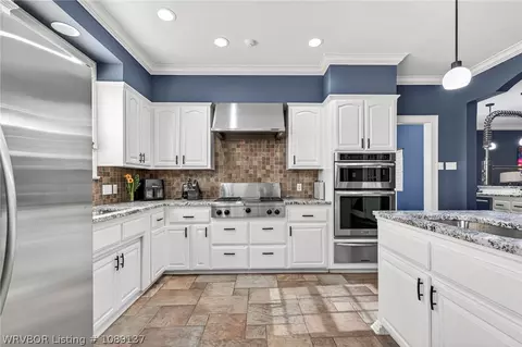 Kitchen - 5112 Park Ave, Fort Smith, AR 72903 photo 5 of 7