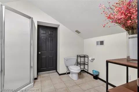 Bath - 5112 Park Ave, Fort Smith, AR 72903 photo 3 of 7
