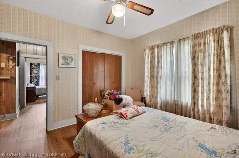 Bedroom - 4716 Free Ferry Rd, Fort Smith, AR 72903 photo 3 of 7