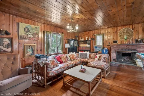 Living - 4716 Free Ferry Rd, Fort Smith, AR 72903 photo 2 of 3